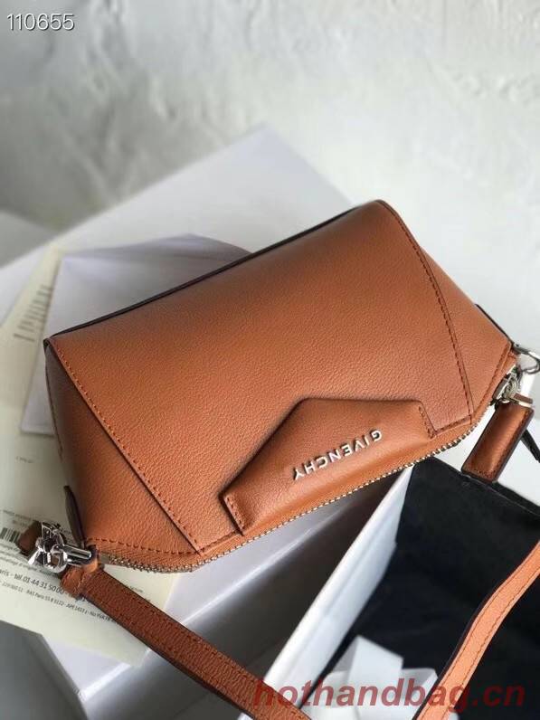 GIVENCHY Original Leather Shoulder Bag 1870 brown