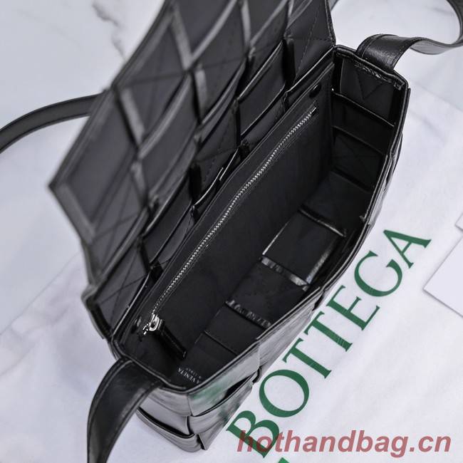 Bottega Veneta CASSETTE 018101 black