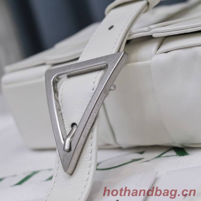 Bottega Veneta CASSETTE 018101 white