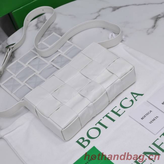 Bottega Veneta CASSETTE 018101 white