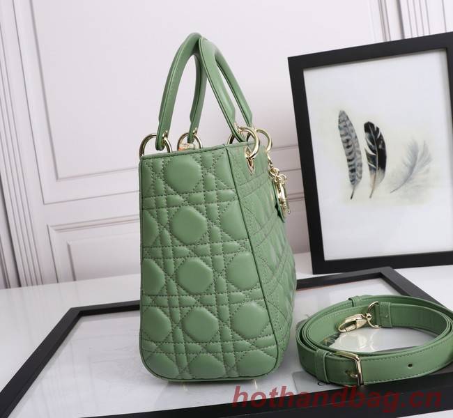 MEDIUM LADY DIOR BAG Cannage Lambskin M0565E green