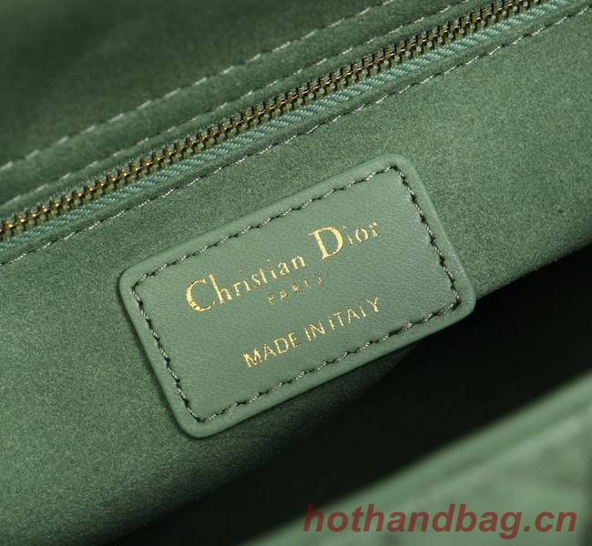 MEDIUM LADY DIOR BAG Cannage Lambskin M0565E green