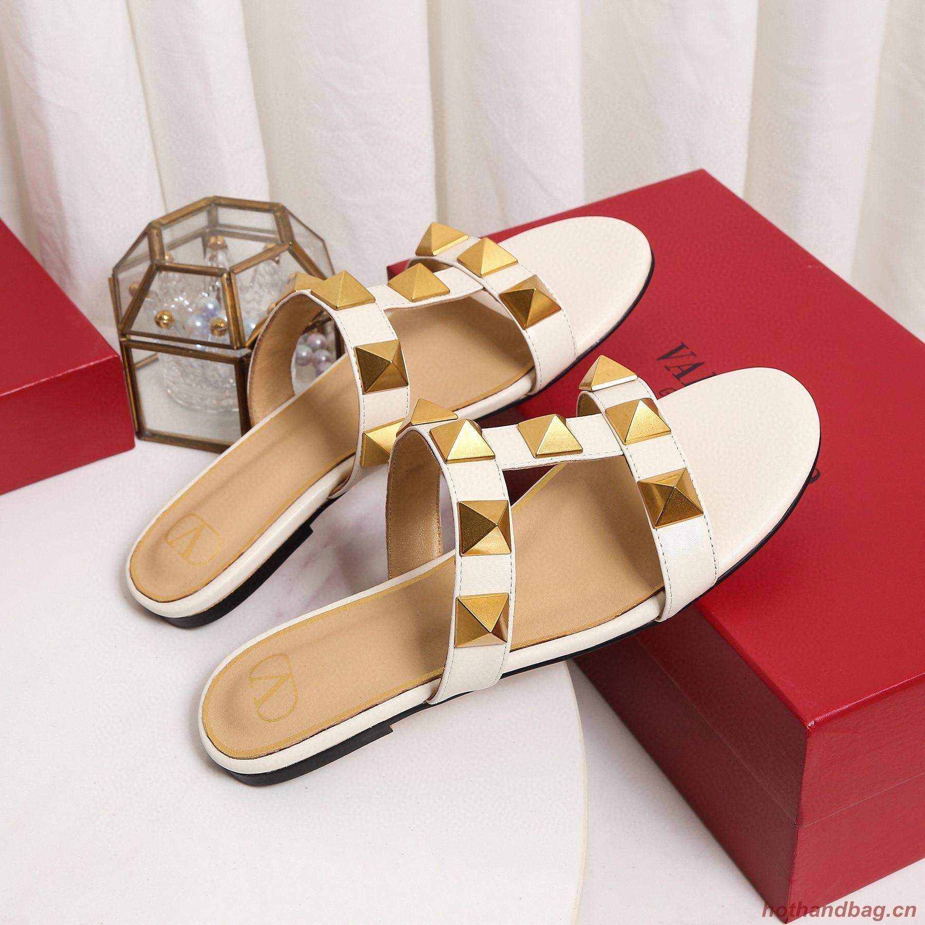 Valentino Slippers Shoes V62318