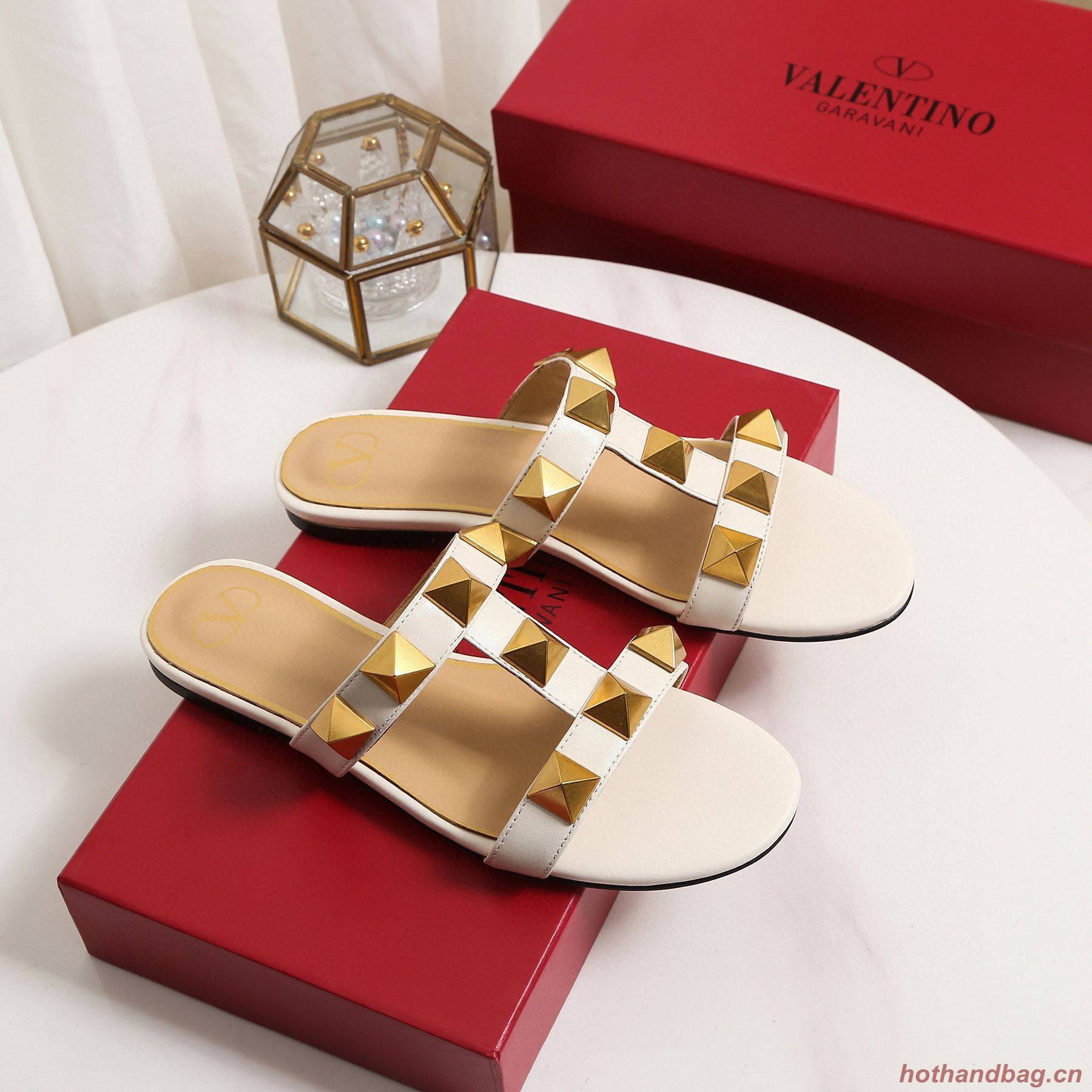 Valentino Slippers Shoes V62318