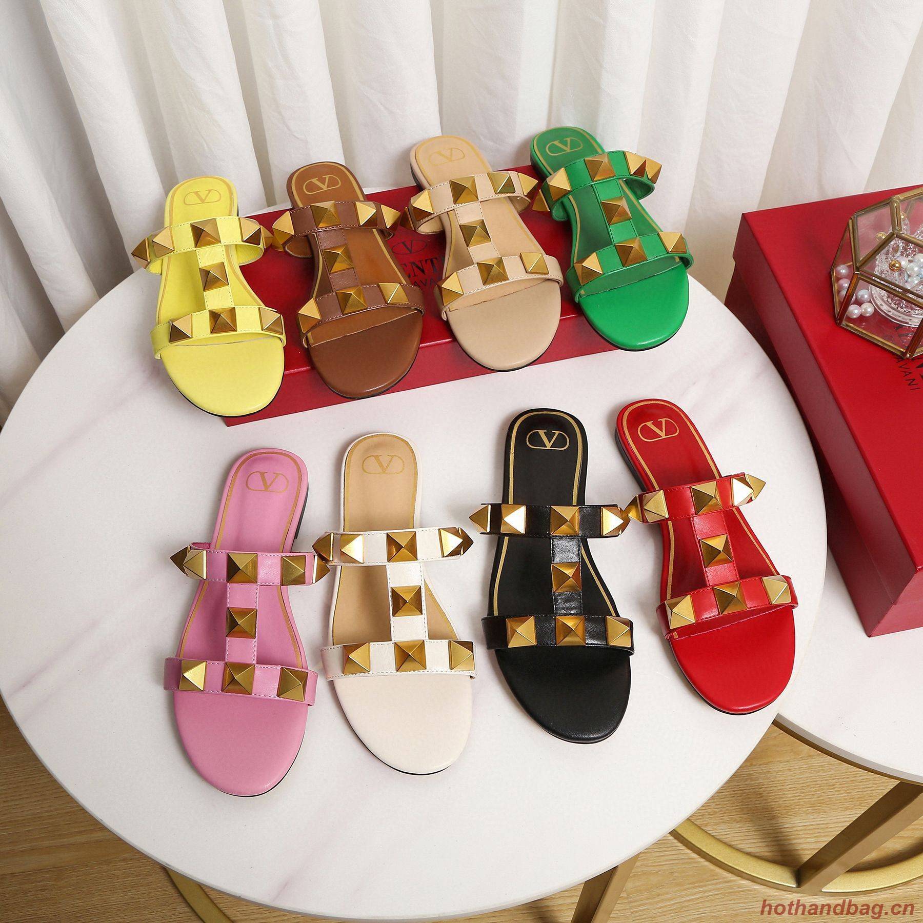 Valentino Slippers Shoes V62318