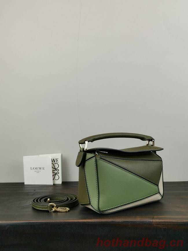 Loewe mini Puzzle Bag Original Leather 61841 green