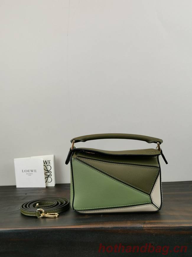 Loewe mini Puzzle Bag Original Leather 61841 green