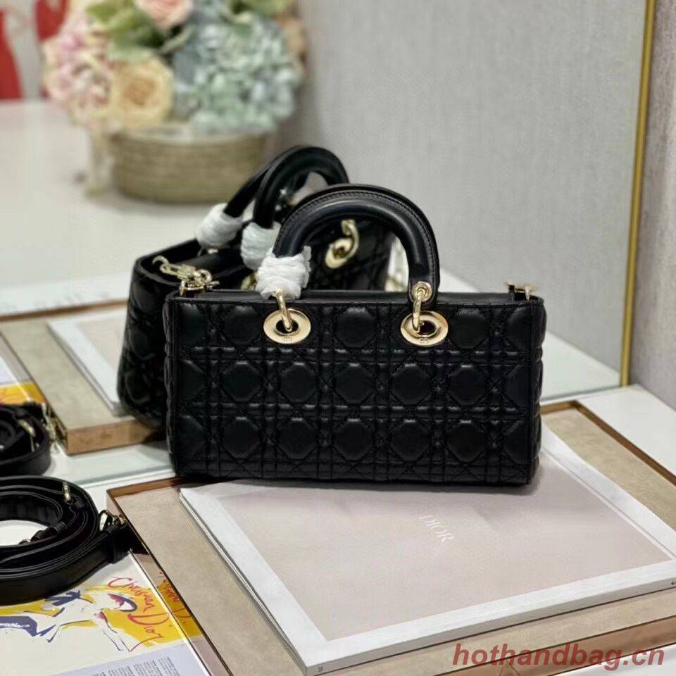 MEDIUM LADY DIOR BAG Cannage Lambskin C2820 black