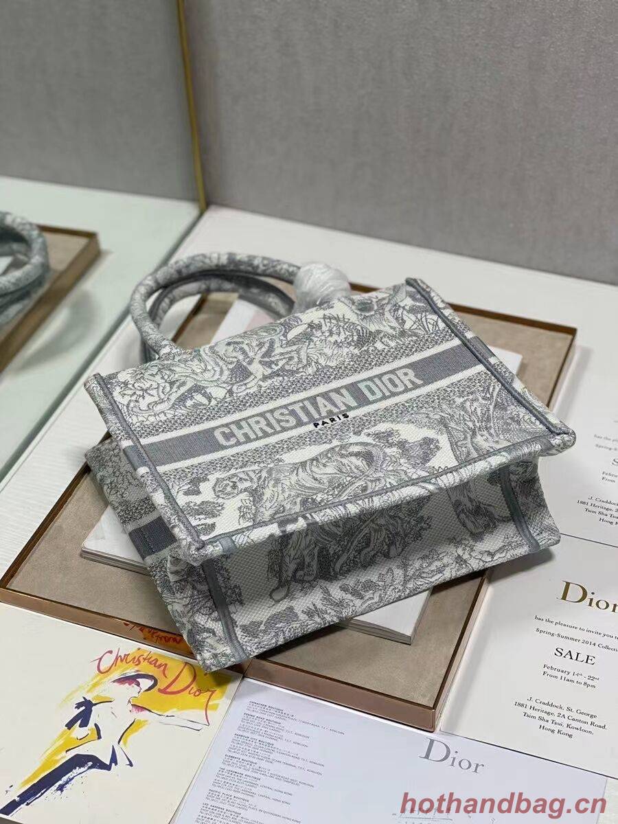 SMALL DIOR BOOK TOTE Embroidery C1331-2