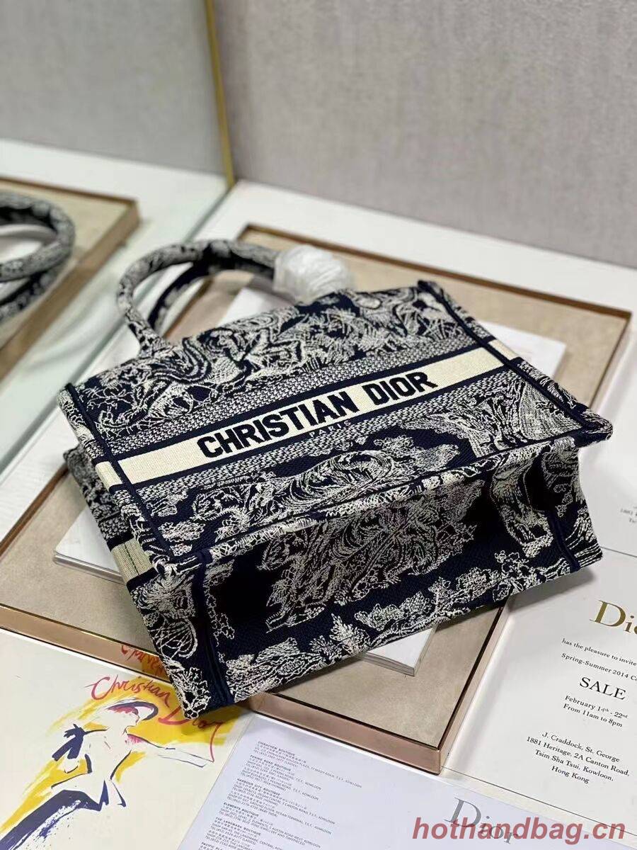 SMALL DIOR BOOK TOTE Embroidery C1331-8