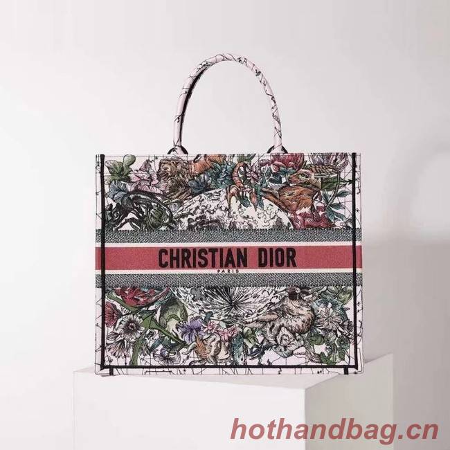 DIOR BOOK TOTE Embroidery C1286-22