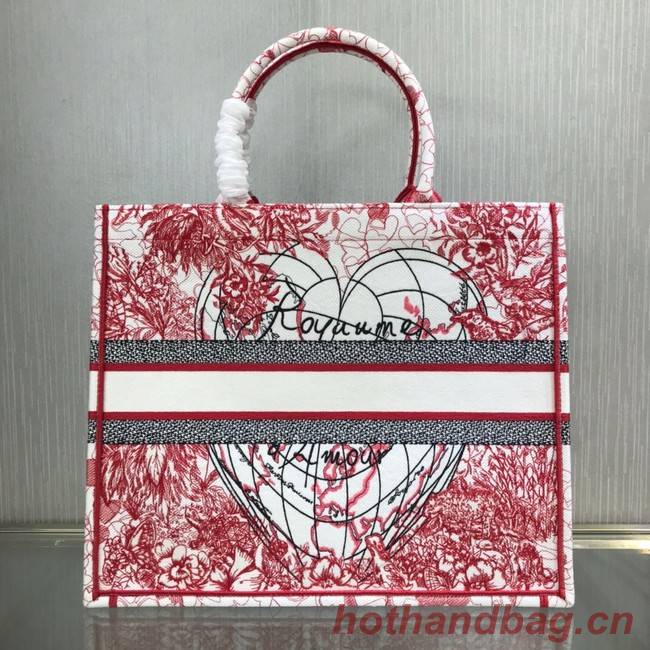 DIOR BOOK TOTE Embroidery C1286-23