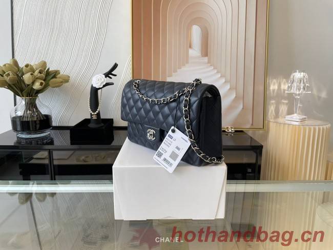 Chanel classic handbag Lambskin&silver Metal 01112 black