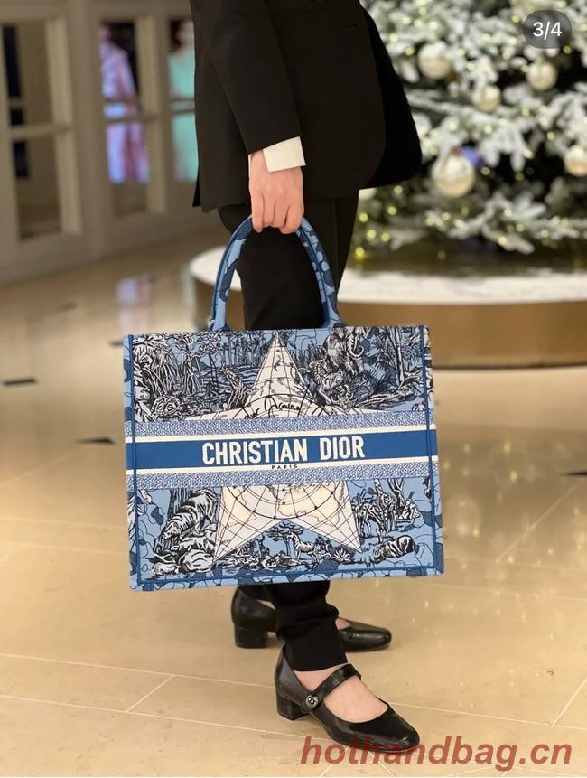 DIOR BOOK TOTE Embroidery C1287-23 blue