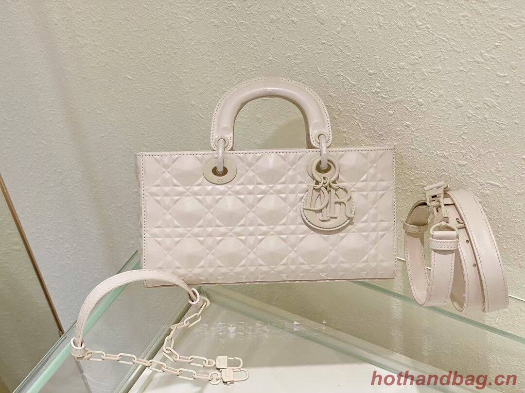 MEDIUM LADY DIOR BAG Cannage Lambskin C2811 CREAM