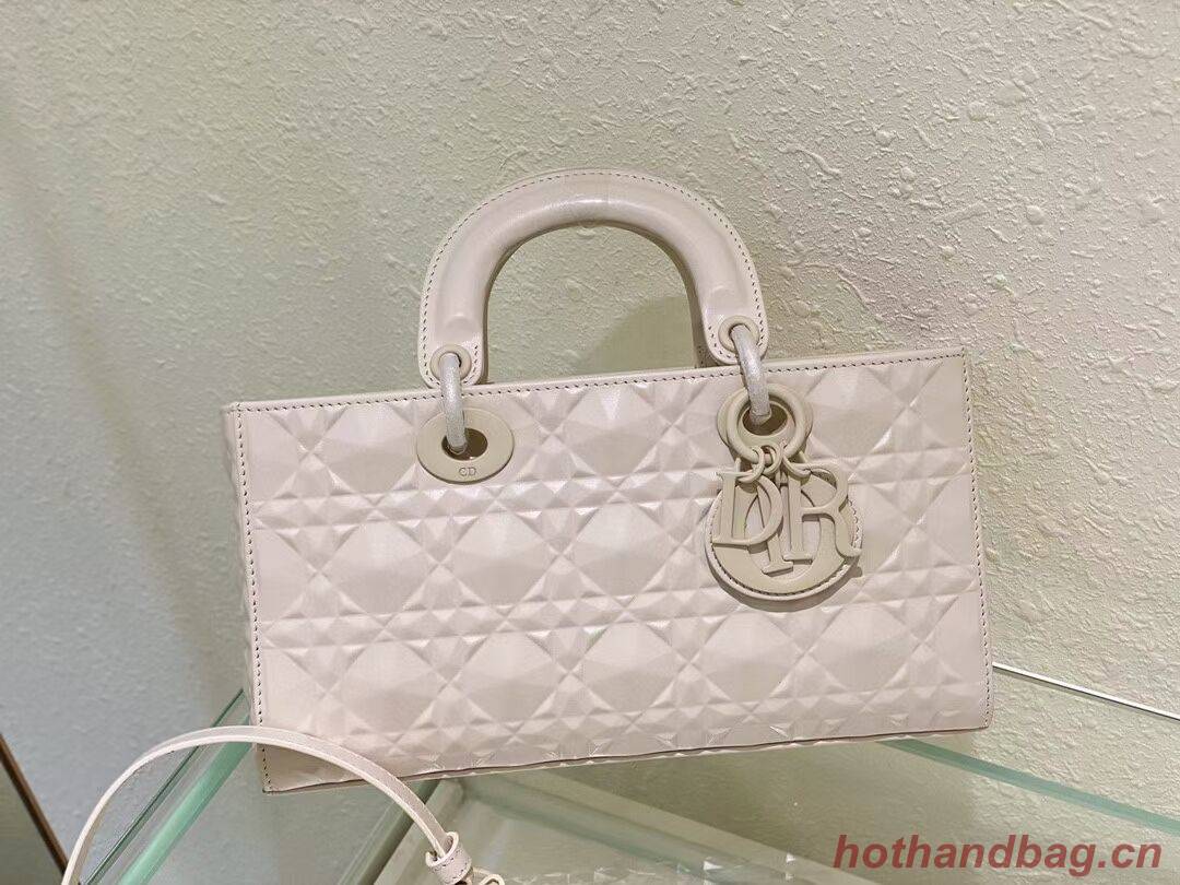 MEDIUM LADY DIOR BAG Cannage Lambskin C2811 CREAM