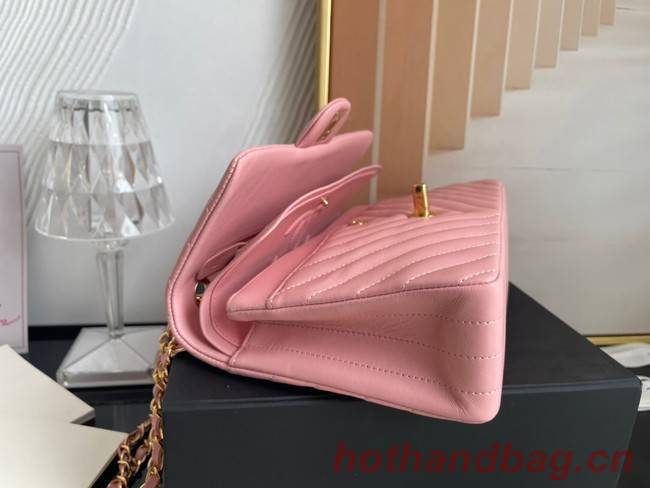 Chanel classic handbag Lambskin & gold Metal V01112 pink