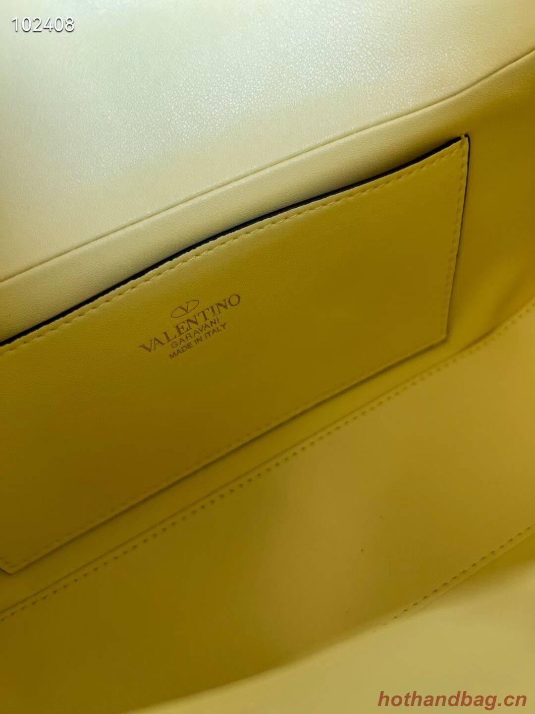 VALENTINO GARAVANI Loco Calf leather bag V2028 yellow