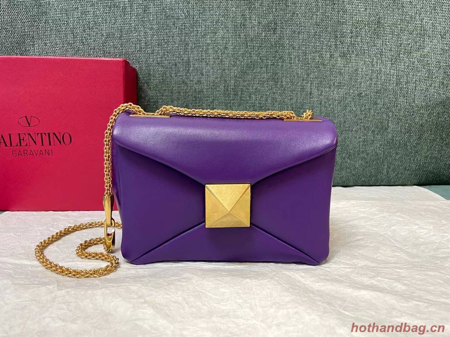 VALENTINO GARAVANI One Stud Sheepskin Shoulder Bag XW0B0K21 purple