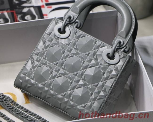 MEDIUM LADY DIOR BAG Cannage Calfskin M0566OE gray