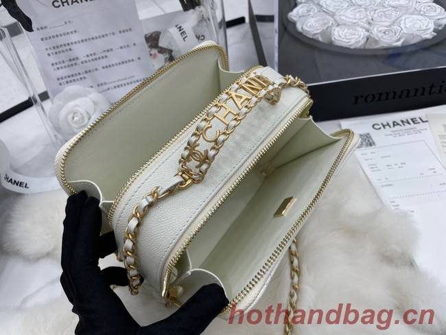 CHANEL HANDBAG Grained Calfskin&Gold-Tone Metal AP3222 white