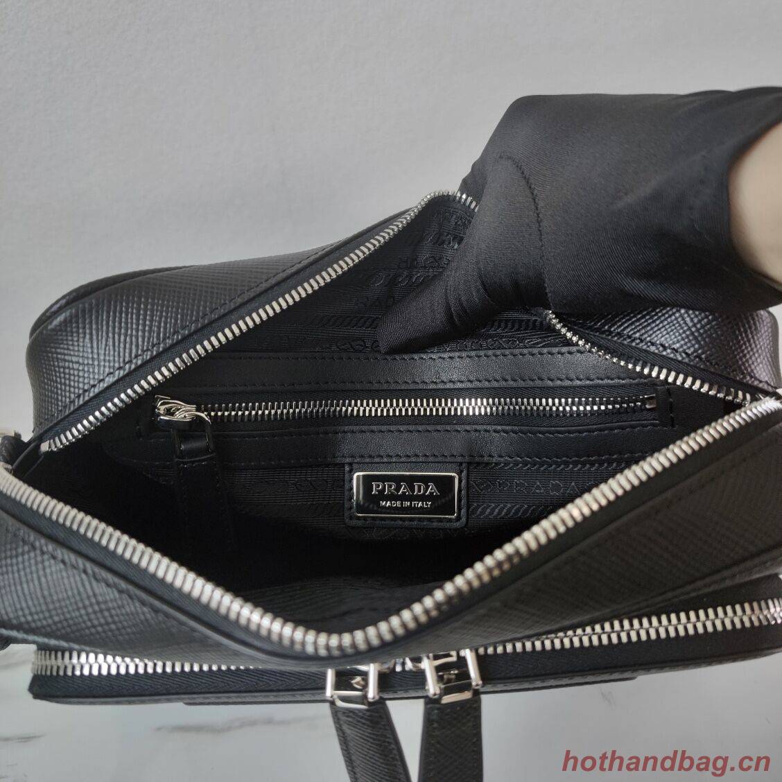 Prada Re-Edition 2005 Saffiano leather bag 2HD052 black