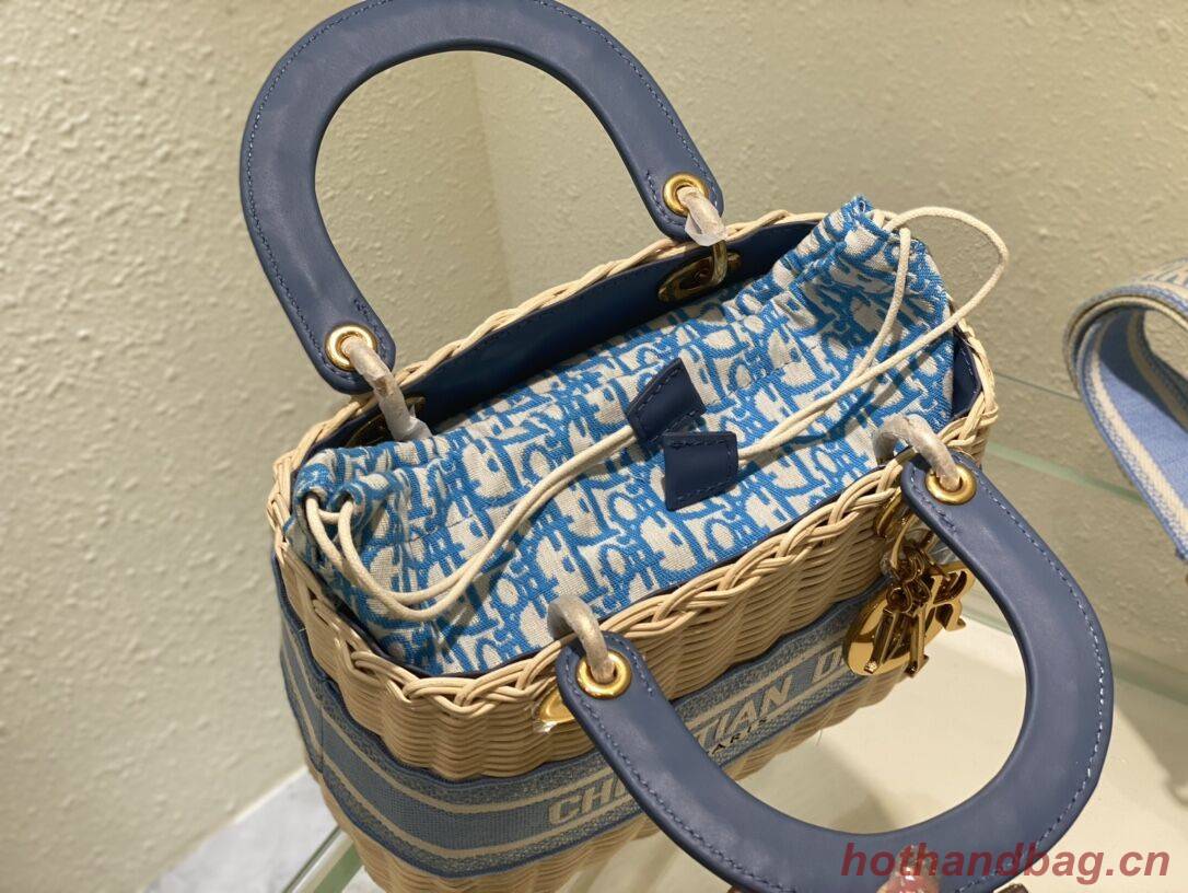 MEDIUM LADY DIOR BAG Natural Wicker and sky Blue Dior Oblique Jacquard M0565