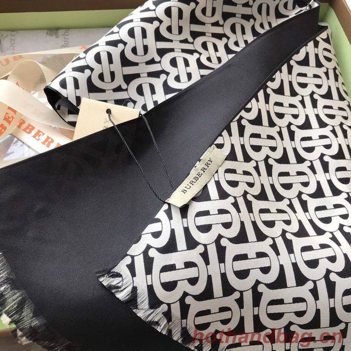 Burberry Scarf BBS00001