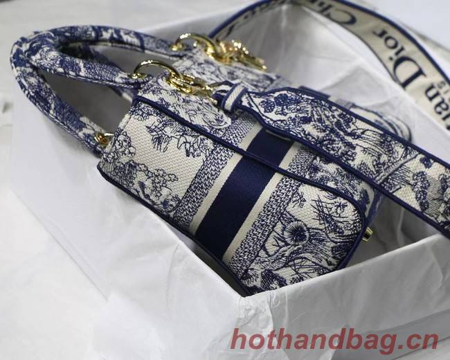 Dior MEDIUM LADY D-LITE BAG Embroidered M0565-17