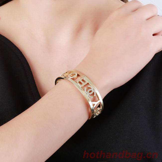 Chanel Bracelet CE8354