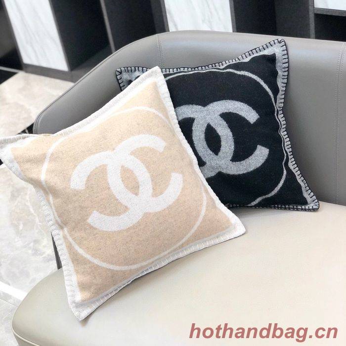 CHANEL Pillow CHB00001