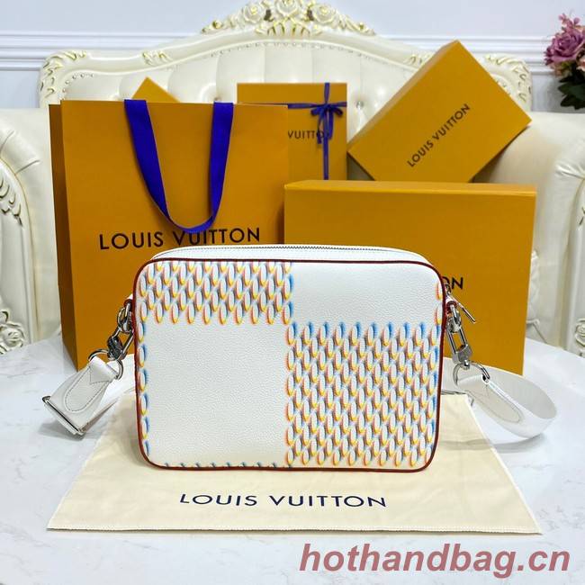 Louis Vuitton TRIO MESSENGER M20665 