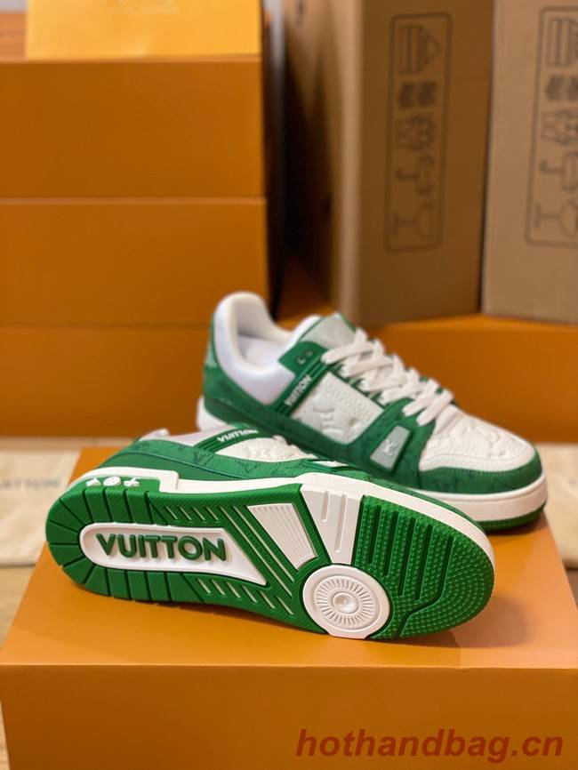 Louis Vuitton Couple sneakers 91109-1