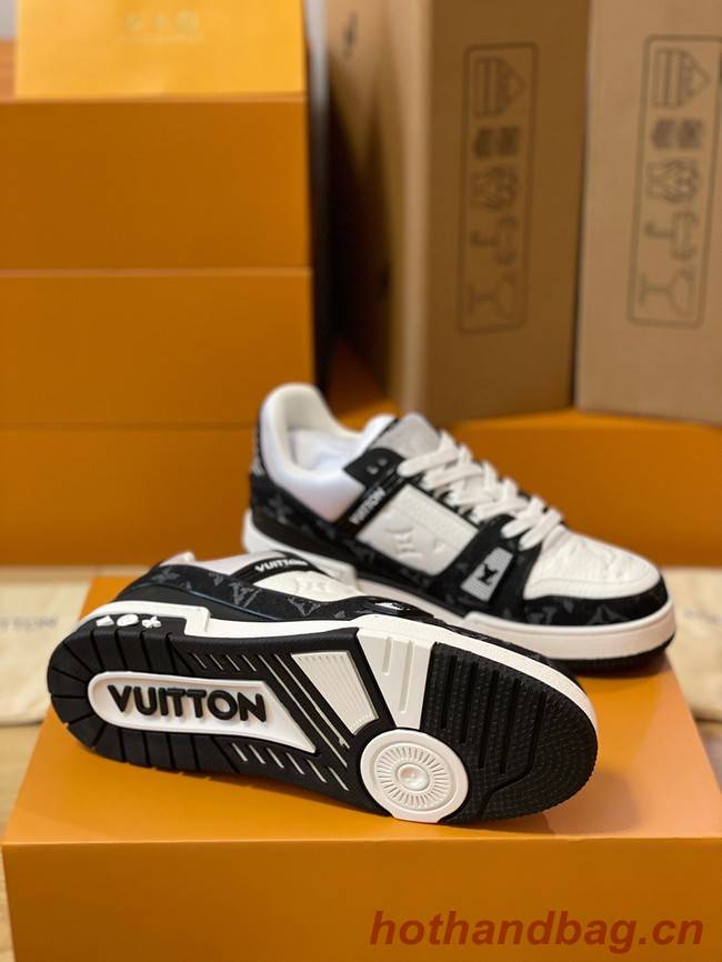 Louis Vuitton Couple sneakers 91109-3