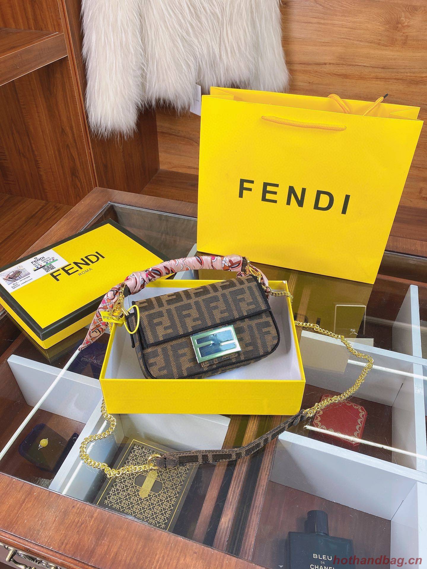 FENDI MINI BAGUETTE CHAIN FF fabric bag 8852 brown