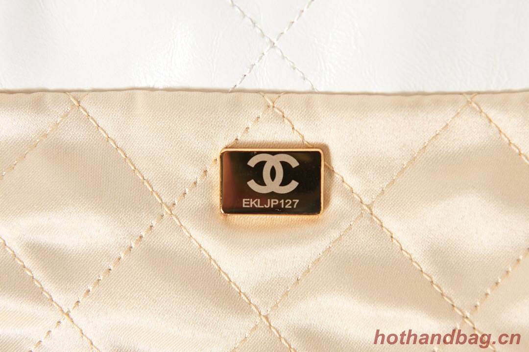 CHANEL 22 SMALL HANDBAG AS3260 white&black