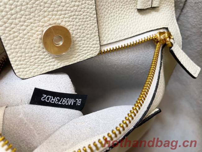 VALENTINO GARAVANI Loco Calf leather bag 0066 white