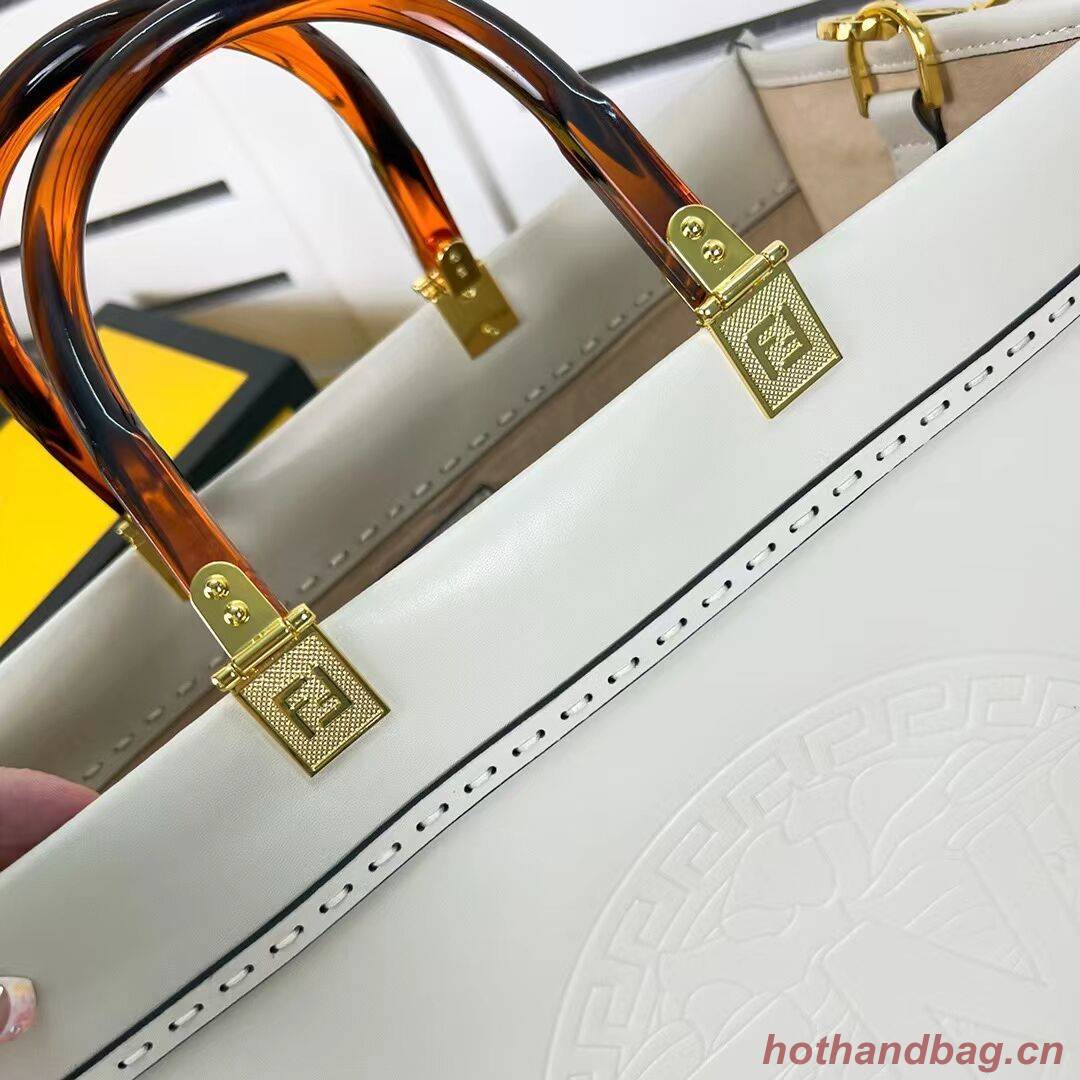 Fendi Sunshine Medium Fendace Printedleather Logo shopper F0873 white