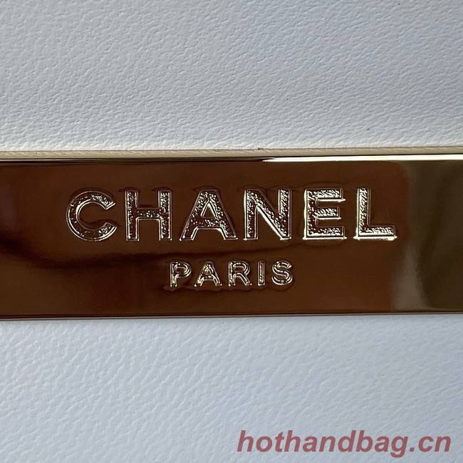 CHANEL WALLET ON CHAIN Lambskin & Gold-Tone Metal AP2844 white 