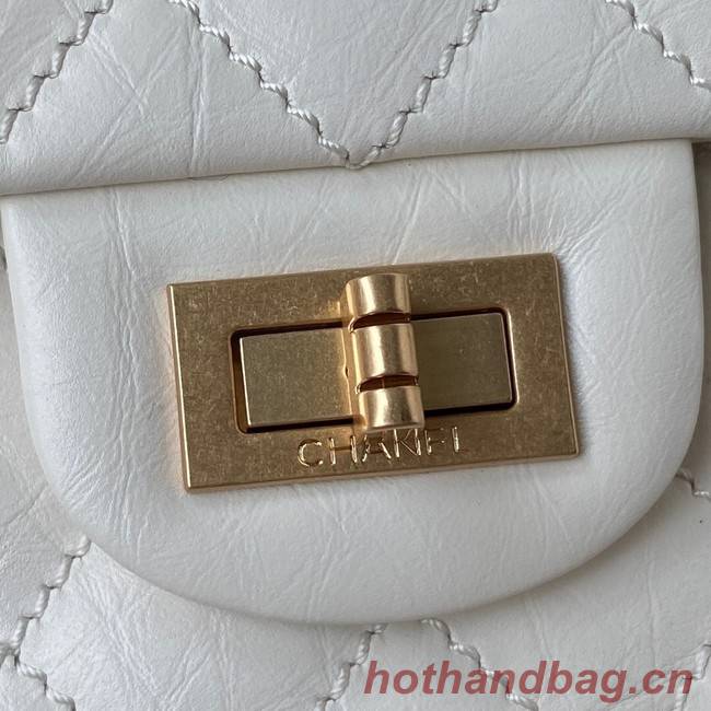 CHANEL CLASSIC WALLET ON CHAIN Calfskin & Gold-Tone Metal AS224 WHITE