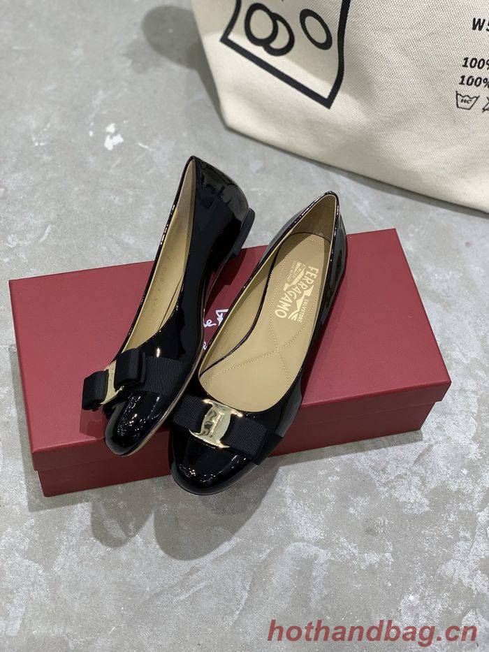 Ferragamo Shoes FMS00031