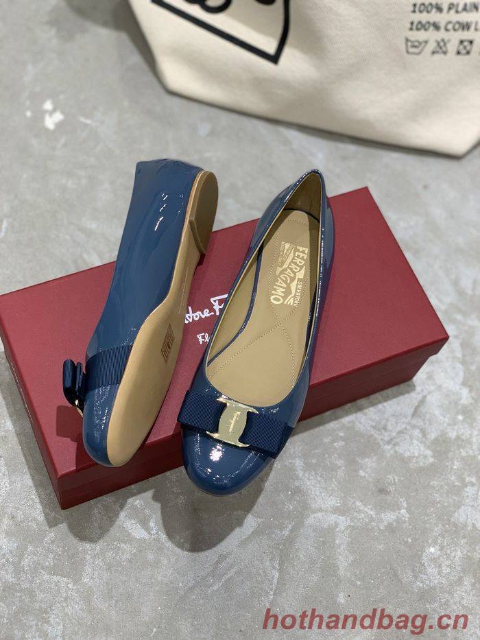 Ferragamo Shoes FMS00033