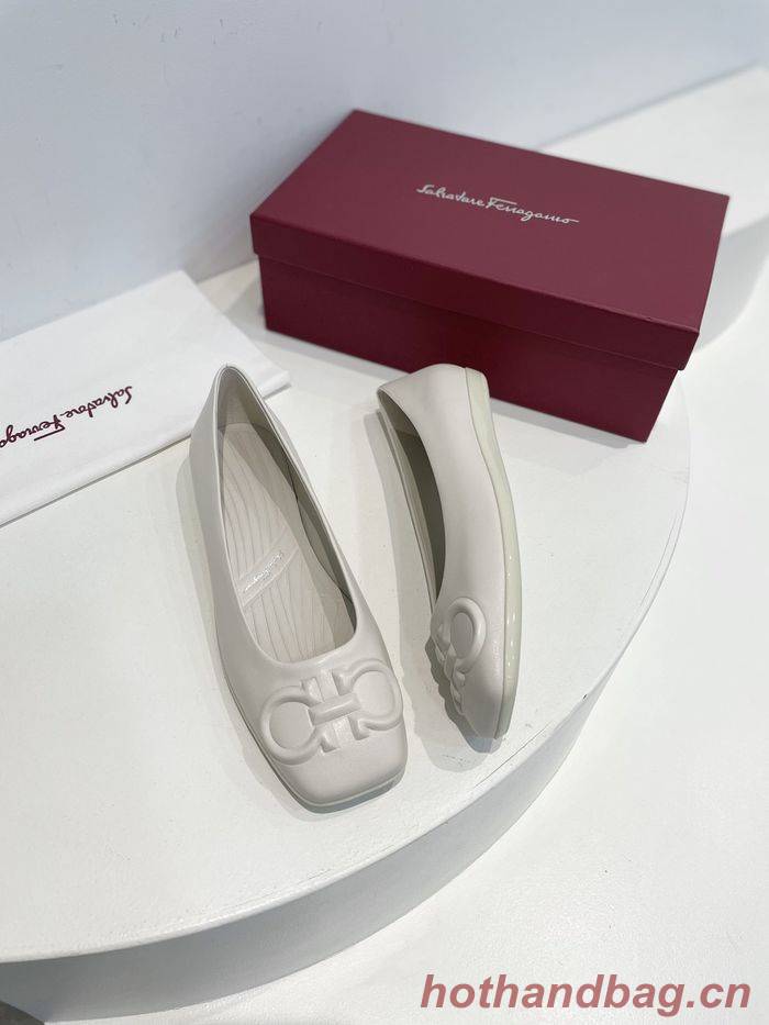 Ferragamo Shoes FMS00052