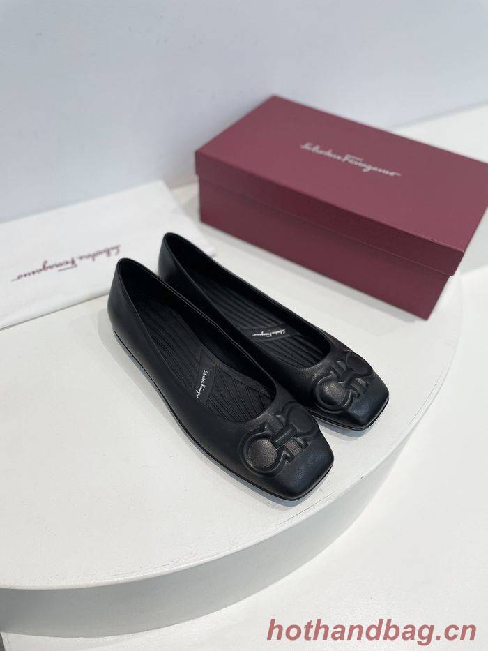 Ferragamo Shoes FMS00053