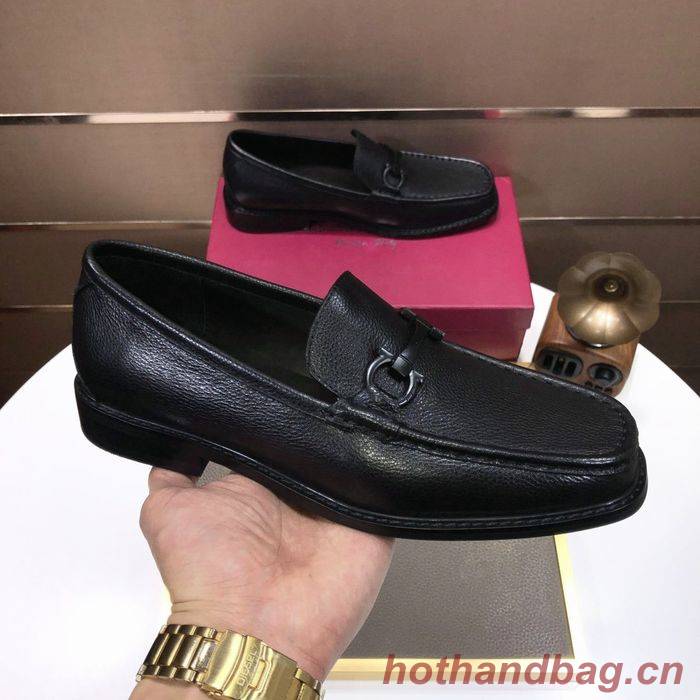 Ferragamo Shoes FMS00067