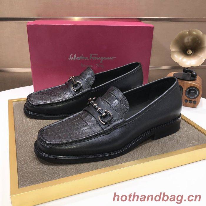 Ferragamo Shoes FMS00069