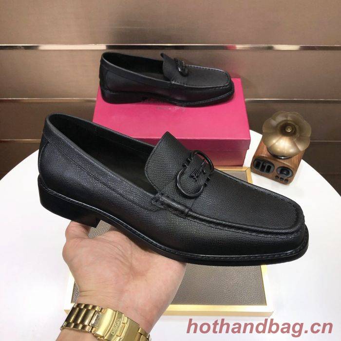 Ferragamo Shoes FMS00070