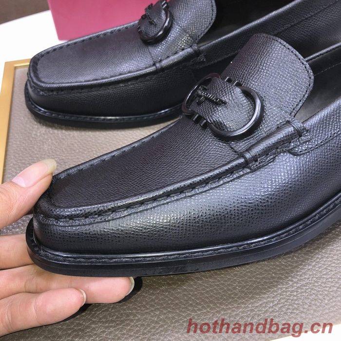 Ferragamo Shoes FMS00070