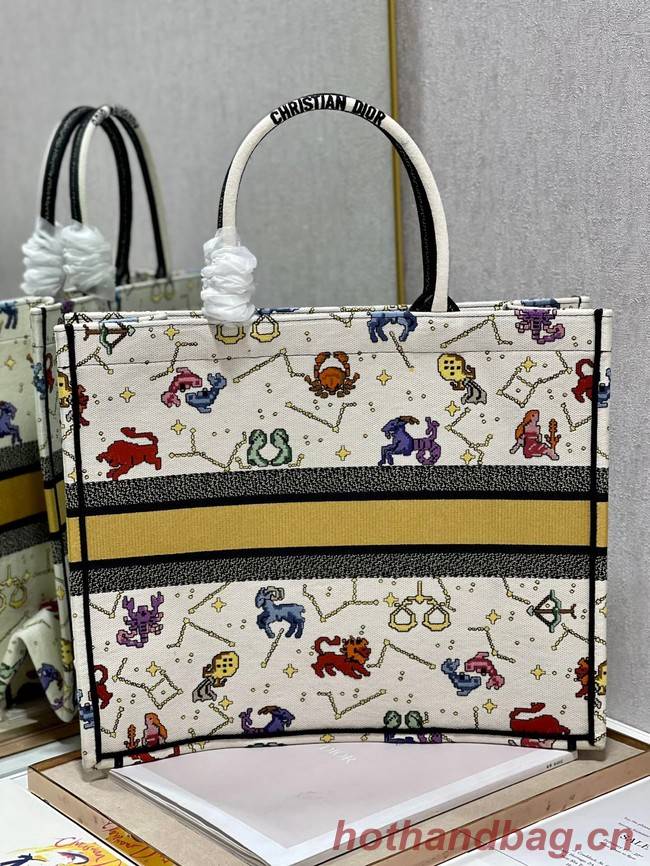 LARGE DIOR BOOK TOTE Latte Multicolor Dior Pixel Zodiac Embroidery M1286ZRTY