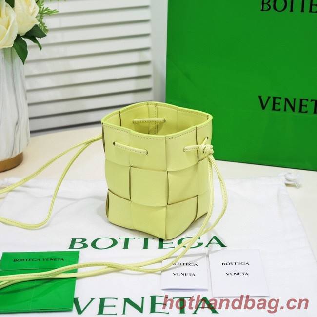 Bottega Veneta Mini intreccio leather crossbody bucket bag 680217 Glittering green